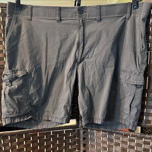Lee Men's Cargo Shorts in Charcoal